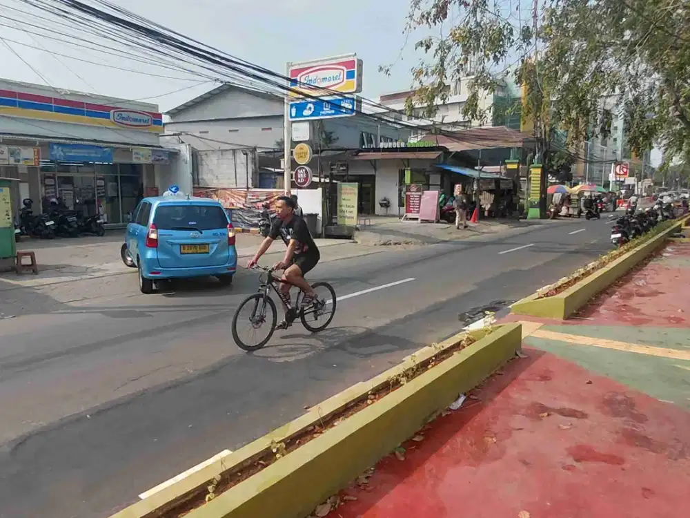 Disewakan Sangat StrategisLahan Sebelah Rs Hermina cocok buat resto dan coffeshop di Bekasi Selatan