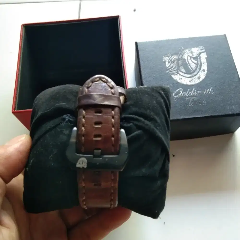 Jam tangan goldsmith