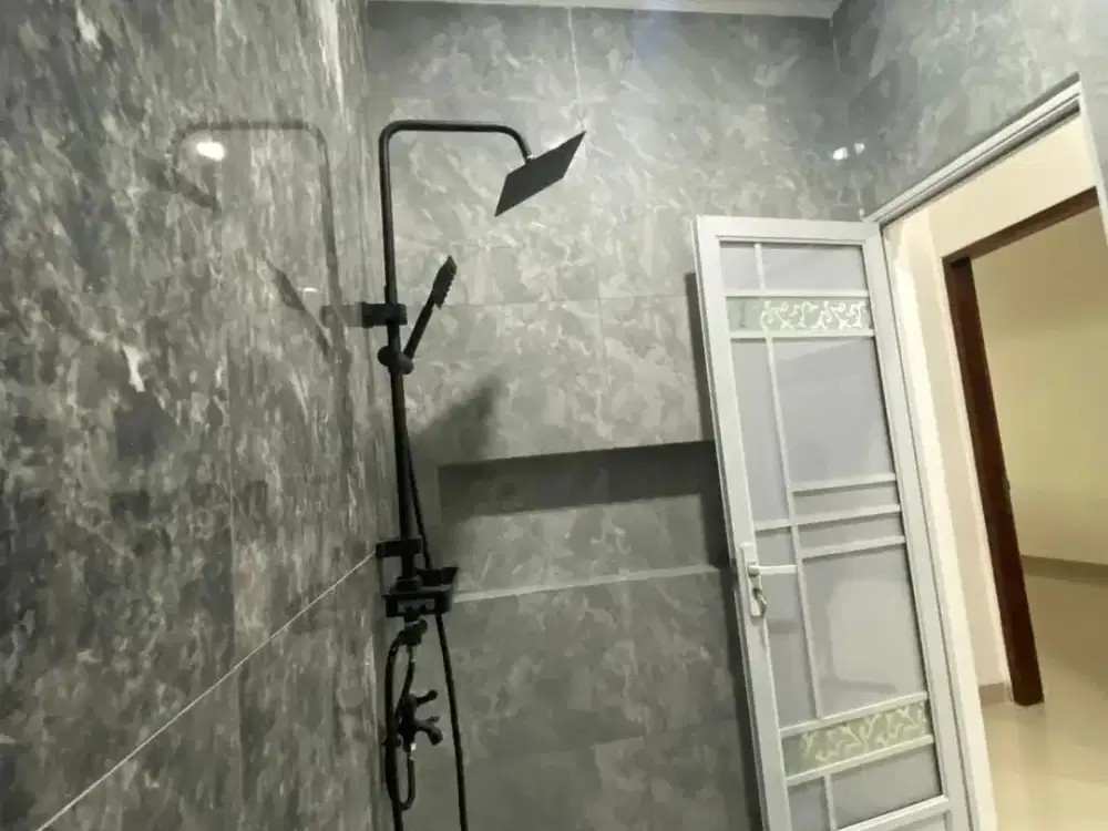 Dijual Cepat Rumah Modern 4 Lantai Siap Huni di Sunter graha Pratama