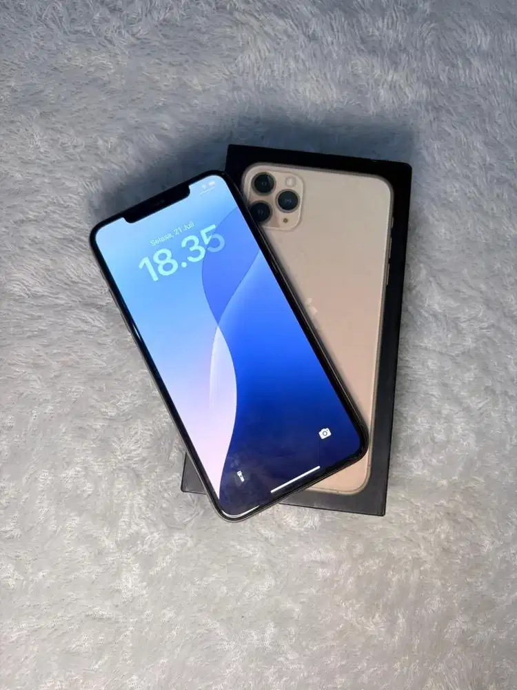 Dijual iphone 11 promax 256gb Gold