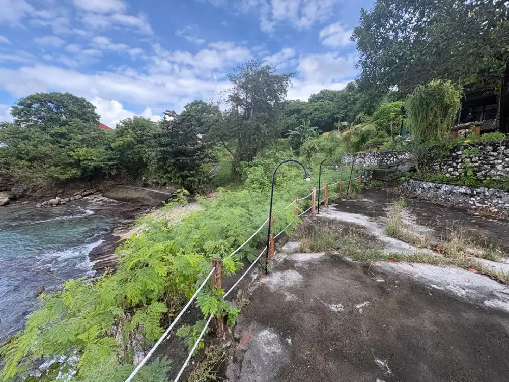 Exclusive Beachfront Land for Sale in Nusa Penida