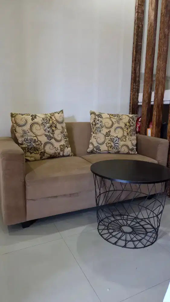JUAL SOFA DAN MEJA BEKAS