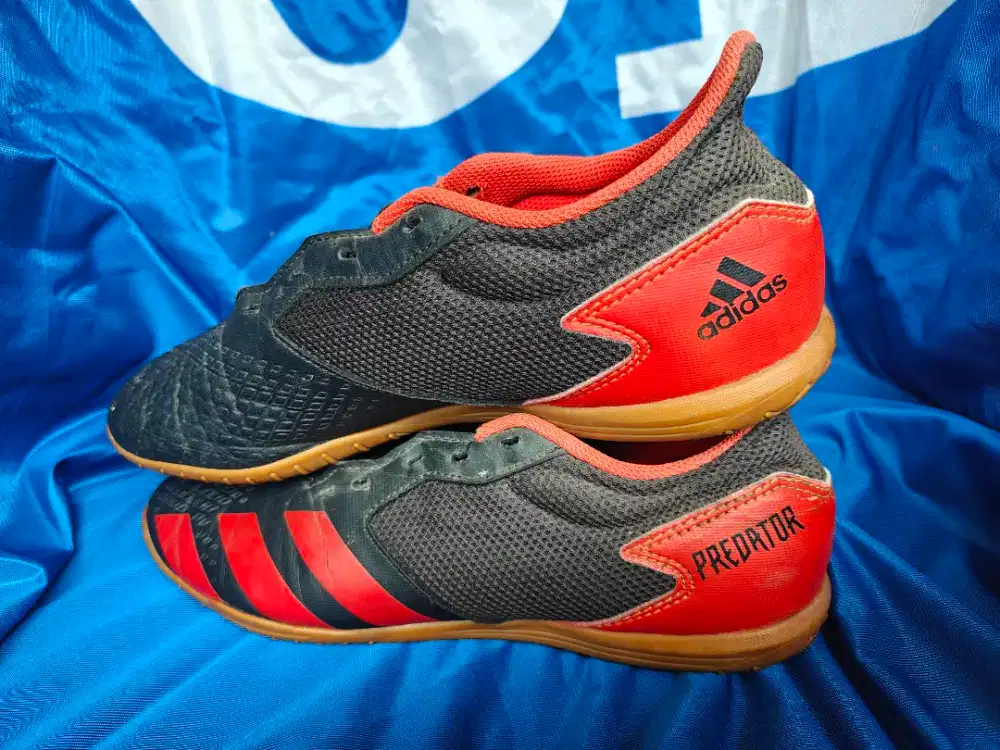 SEPATU FUTSAL ADIDAS PREDATOR