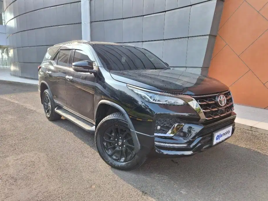 LOW DP Toyota Fortuner 2.8 VRZ GR Sport-AT 2023 2UT