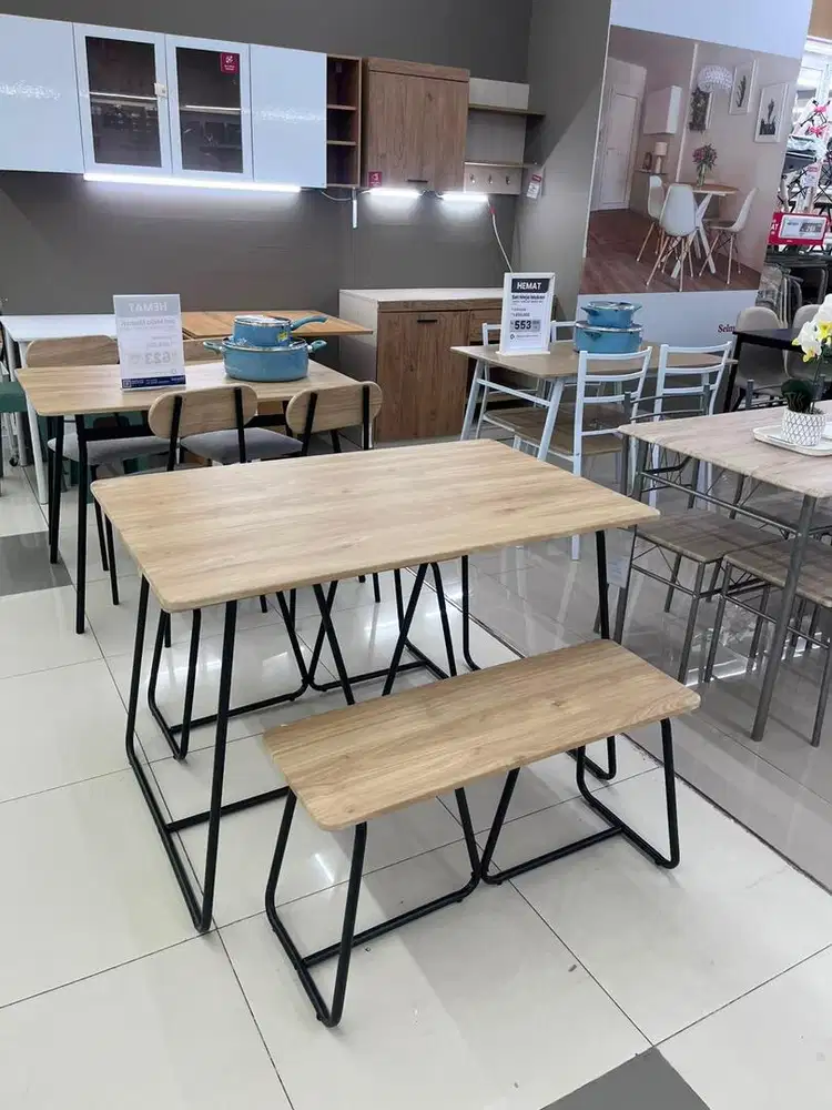 Lyani meja makan set