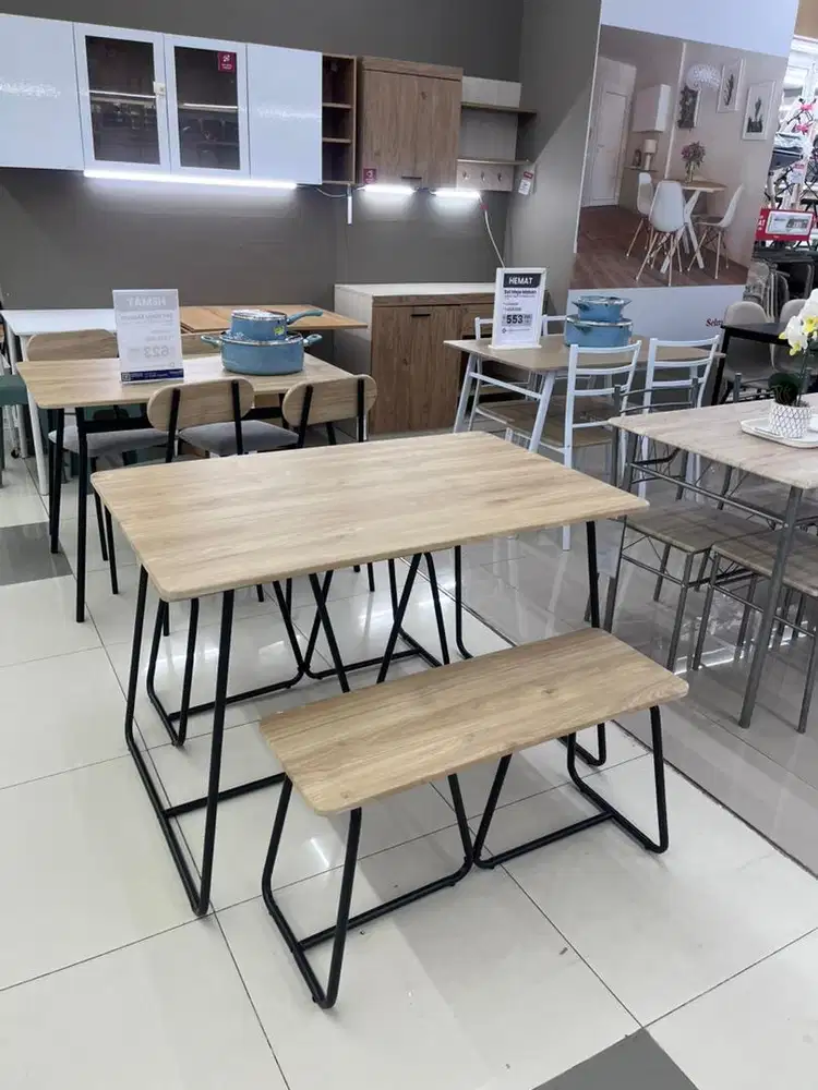 meja makan Lyani Table Set w/2