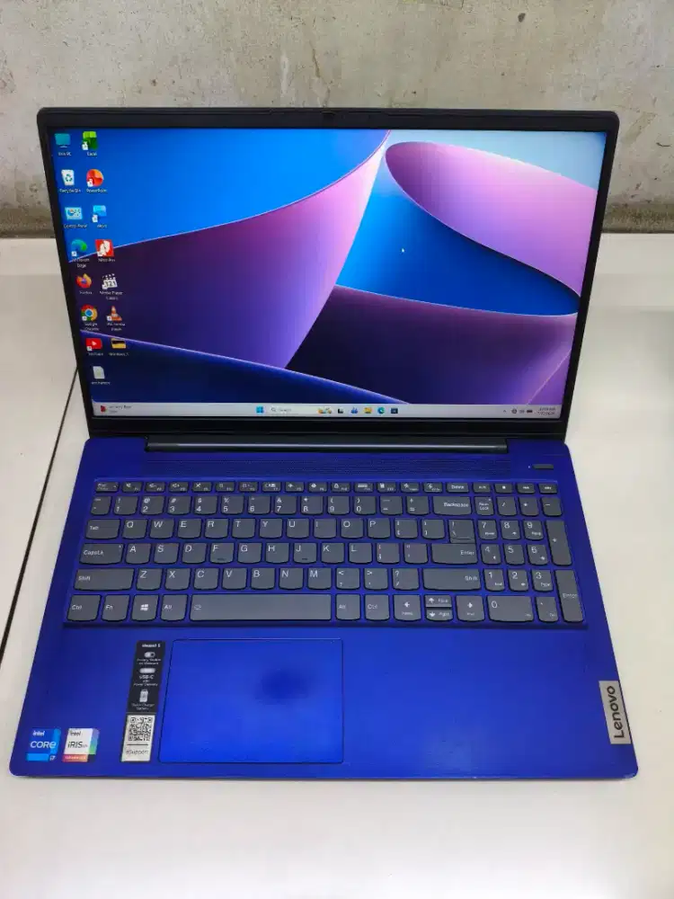 Lenovo Ideapad 5, Core i7 gen 11, Ram 12Gb, SSD  512Gb, layar 15 inch