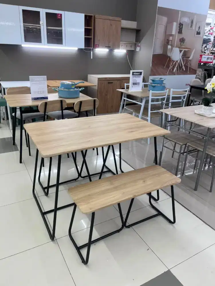 Meja Makan Lyani Table Set