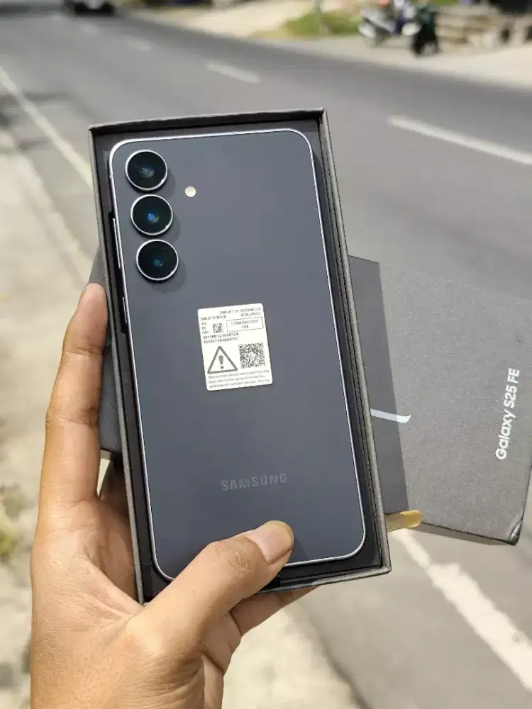 Samsung S25 FE 8/256