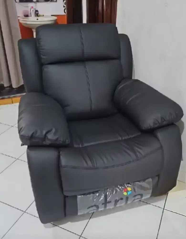 Sofa recliner Atria 1 seat. Like new