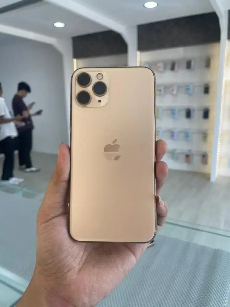 IP 11 pro 64gb  fulset normal menerima jual dan tukar tambah