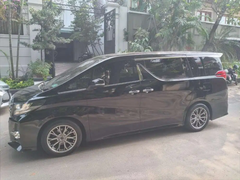 Toyota Alphard 2015 Bensin