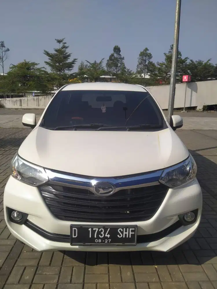 Dijual: Daihatsu Xenia R Std 2017, Automatic, Putih, Indvidu, Murah.