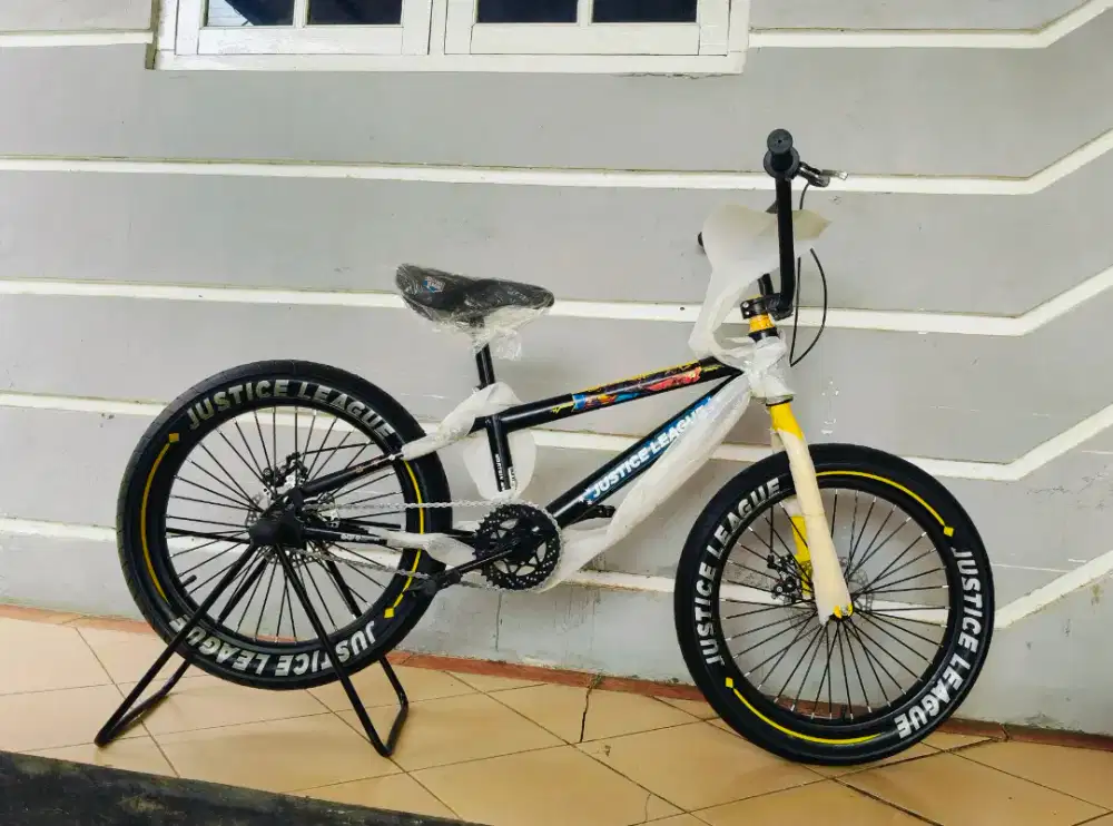 Sepeda BMX merek mortein uk'20 hrg 770rb Net kondisi baru