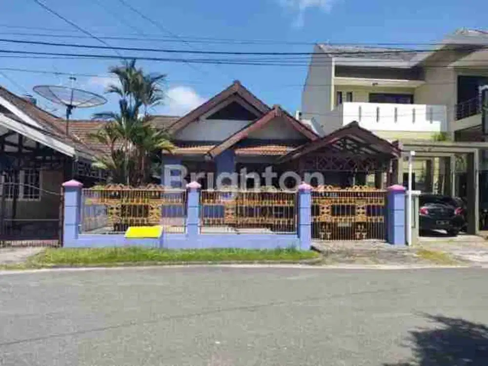 RUMAH STRATEGIS DI FLAMBOYAN RAYA