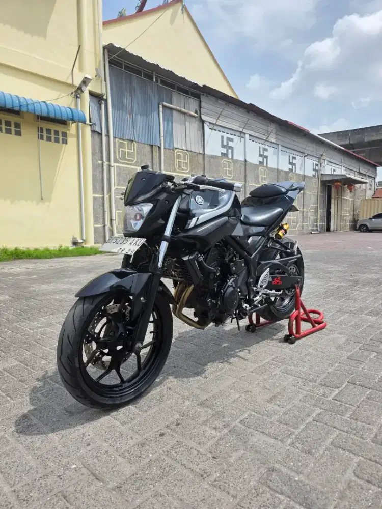 Yamaha MT25 Hitam 2018