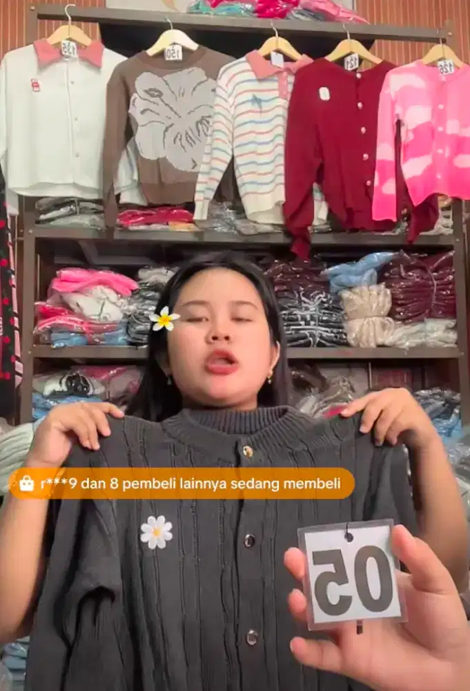 DIBUTUHKAN WANITA HOST LIVE SHOPEE DOMISILI CIJERAH, DAN SEKITARNYA