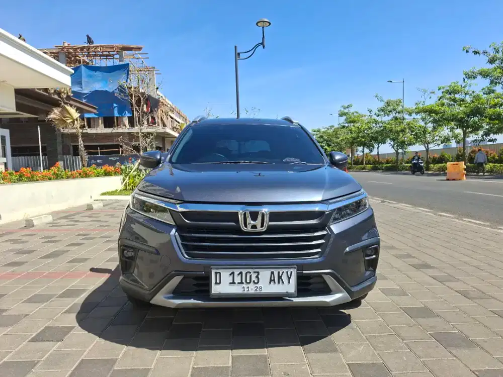 Honda New Brv E 1,5 Matic 2023 Dp 8 jt