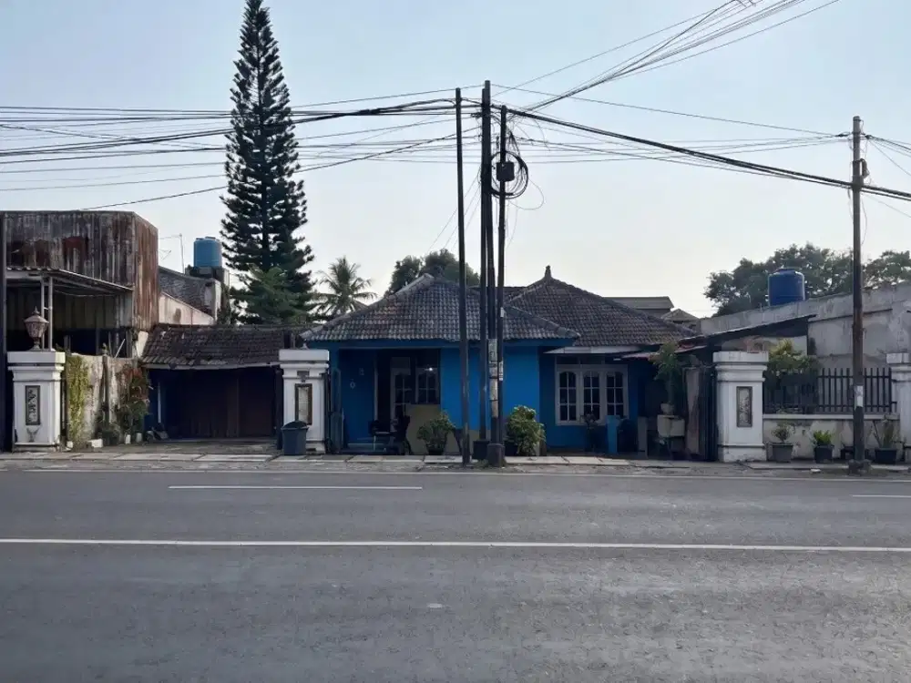 Dijual Rumah Strategis Dekat ke Batu di Jalan Poros Sengkaling Malang