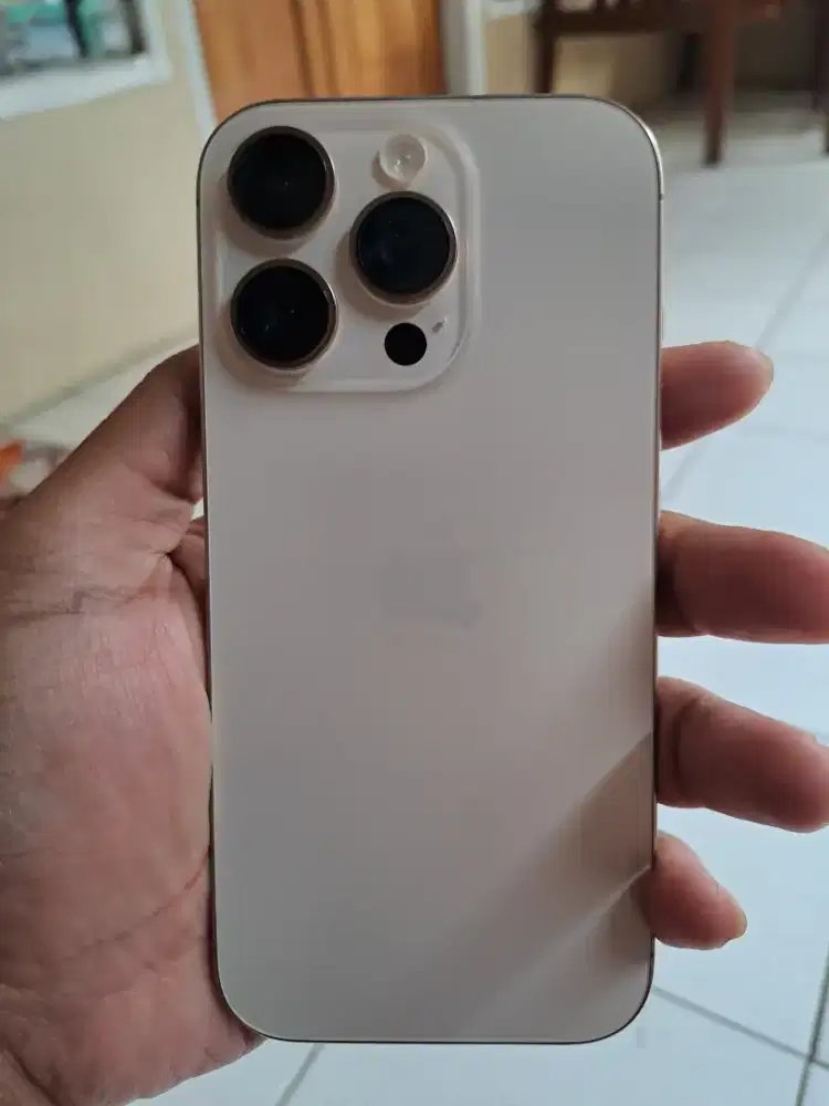Iphone 16 pro ibox