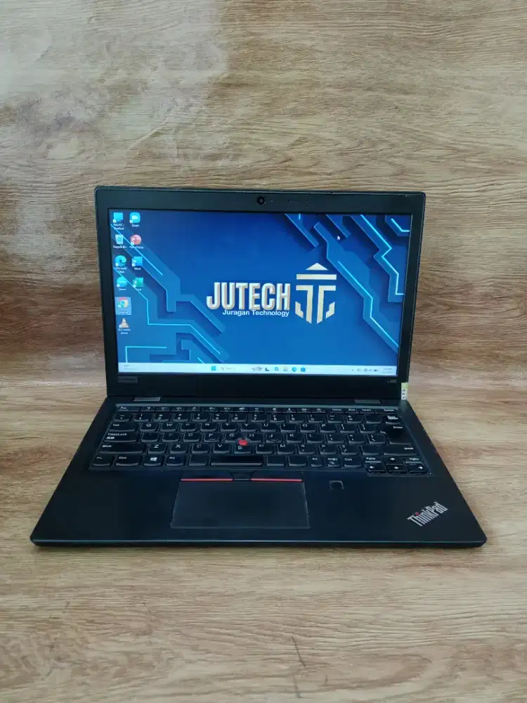 Laptop Lenovo Thinkpad Slim I5 Gen 8 Ram 8GB Bonus Mouse Baru Siap