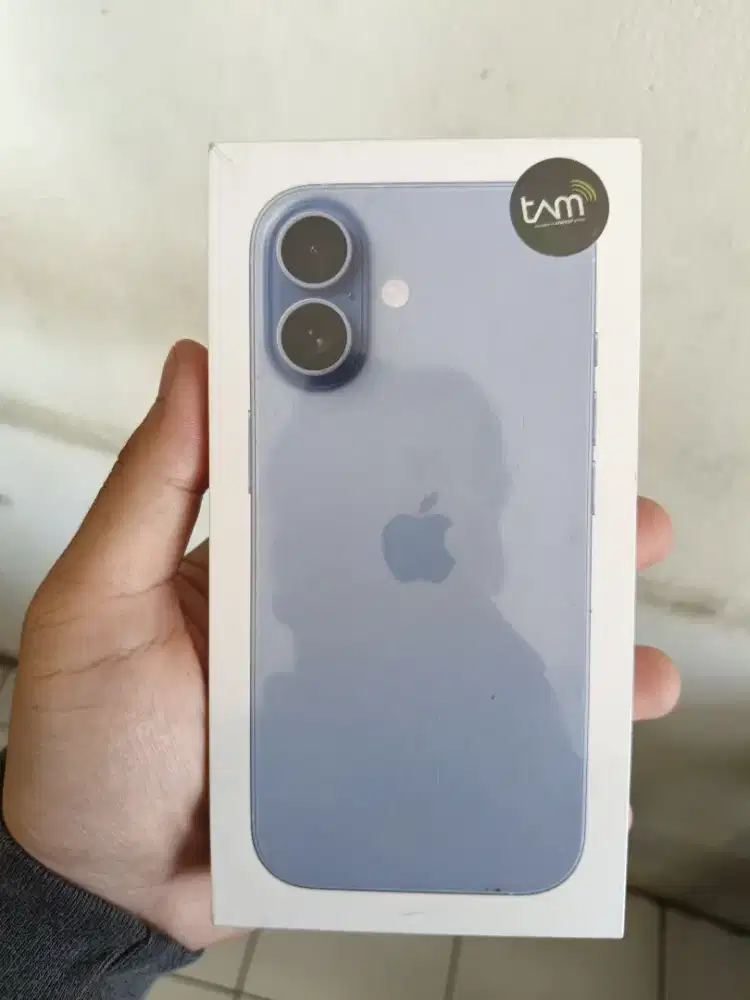 IP 17//256GB iBox