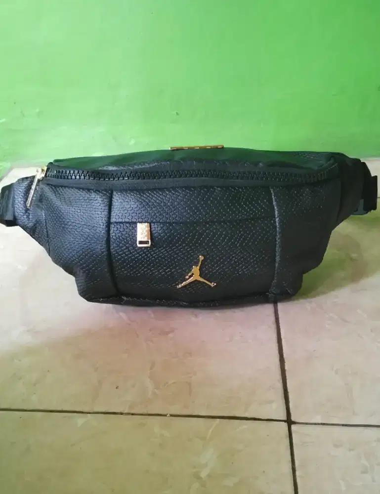 Taa pinggang/waist bag Jordan