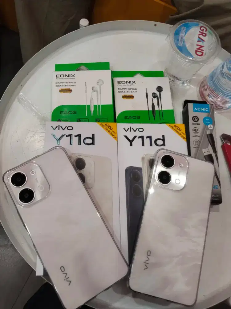 VIVO Y11D cuma 2jtan aja loh, sudah free anti gores, case dan headset