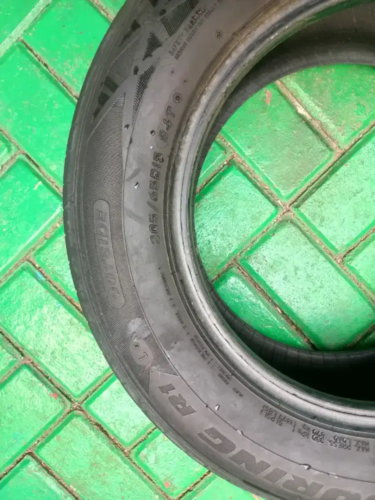 Ban Bekas Mobil DUNLOP R15