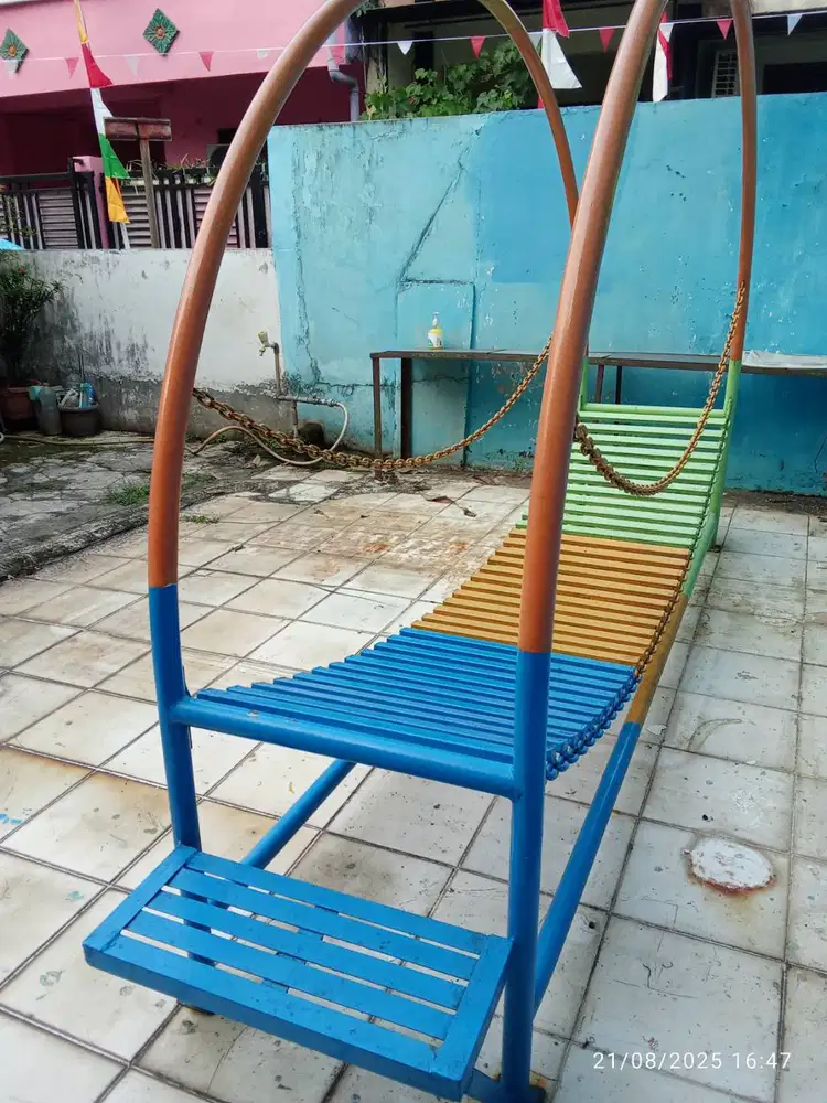 Jembatan Gantung, Mainan TK
