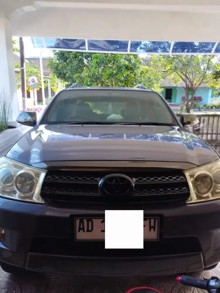 DIJUAL CEPAT FORTUNER 2010 G 2.5 AT
