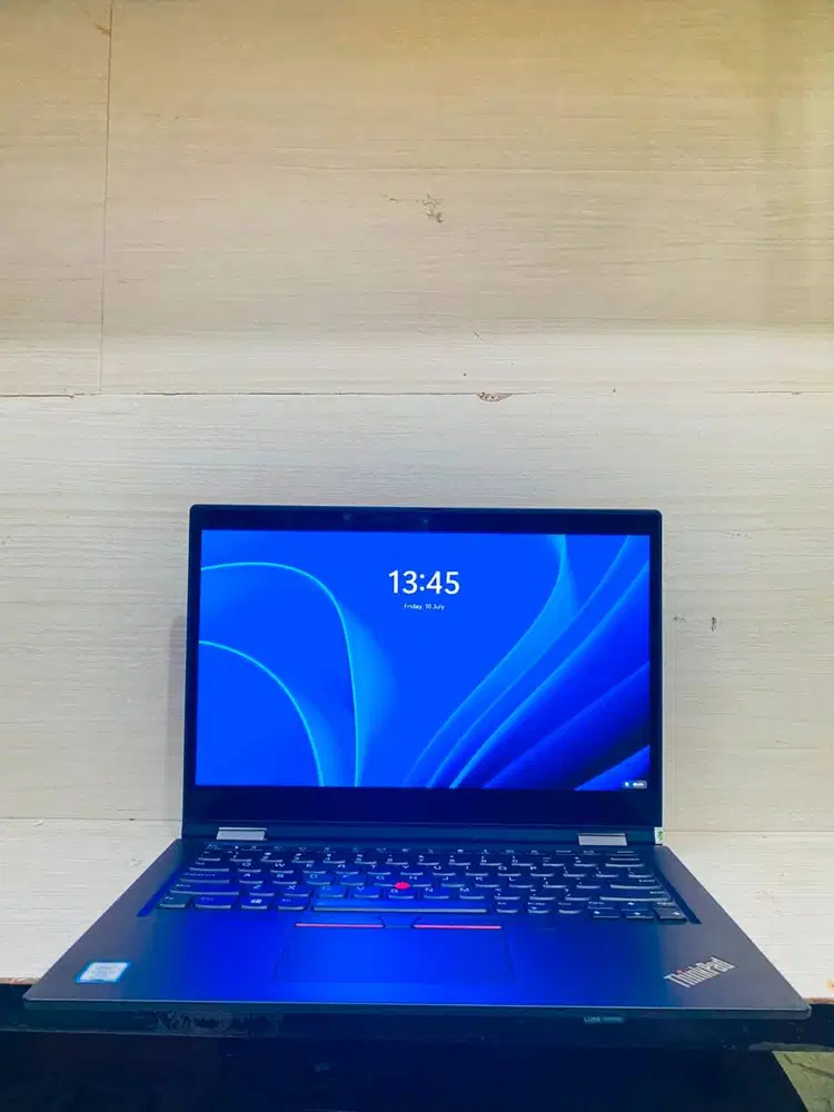 Lenovo Thinkpad X390 YOGA  Intel core I7 Gen 8 Ram 16GB SSD 256GB