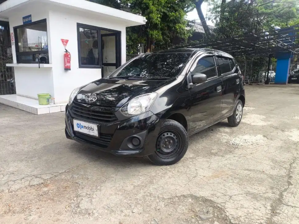 LOW DP Daihatsu Ayla 1.0 D Bensin-MT 2022 UBK