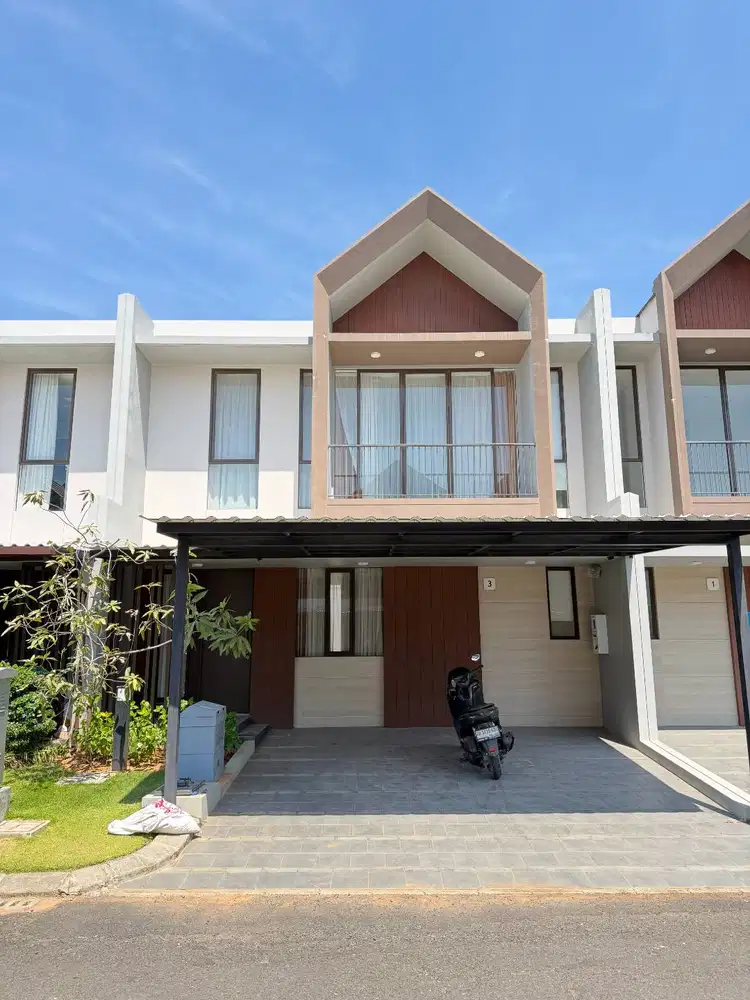 DIJUAL: RUMAH SIAP HUNI DI MAKASSAR!(BLUE CRYTAL SUMMARECON)