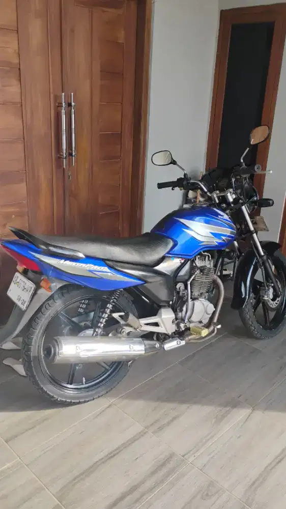 Honda megapro plat ab