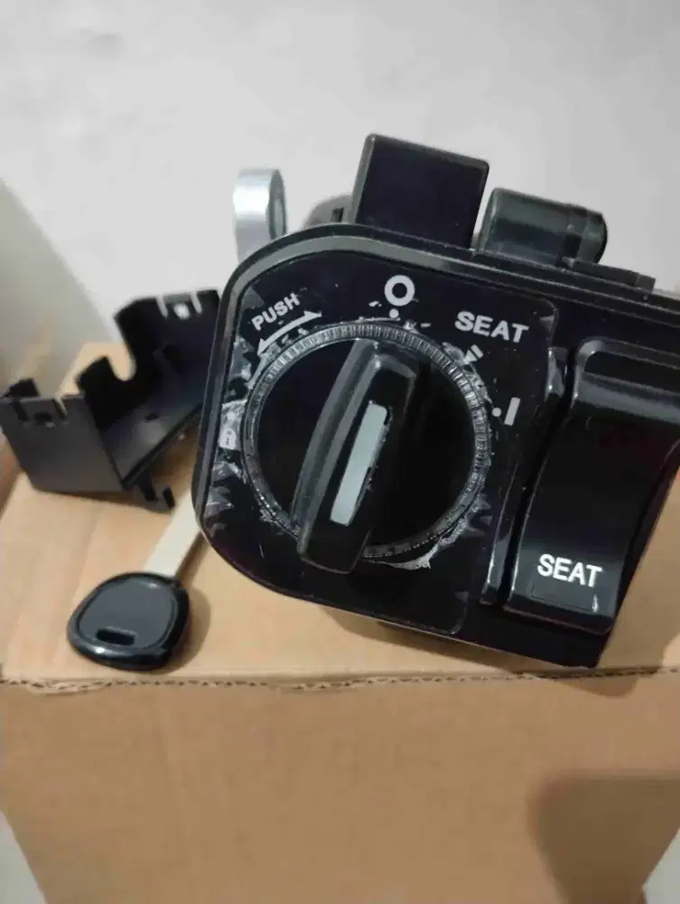 Copotan Knob Kunci Motor Listrik Alva One N3