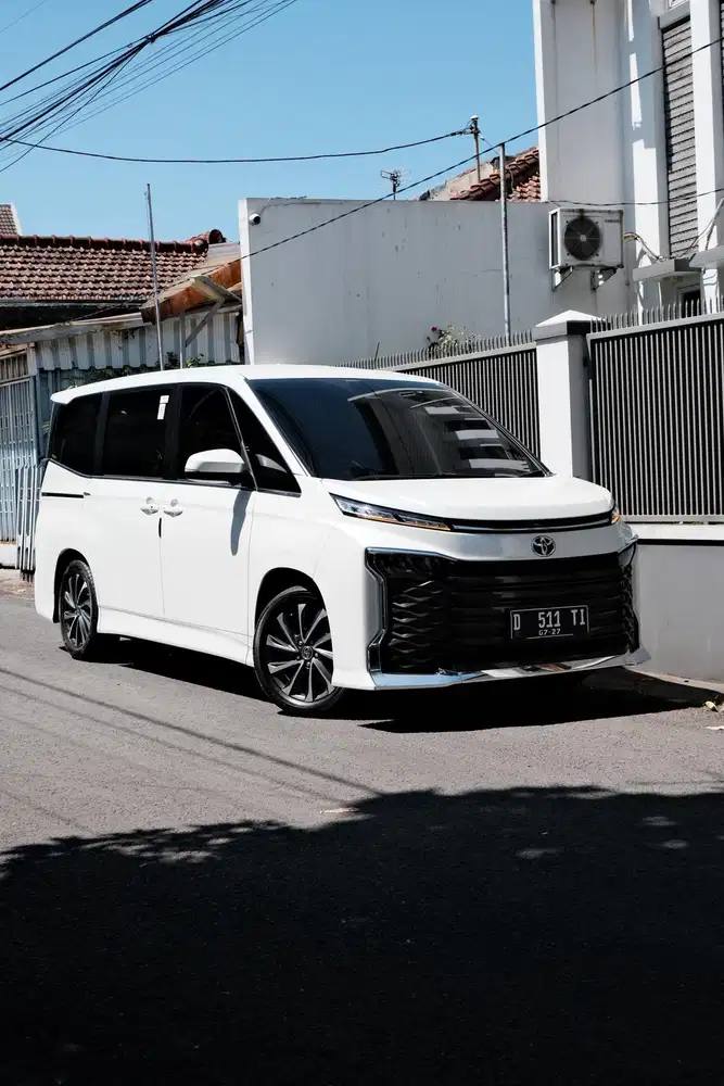 Km.23rb All New Toyota Voxy 2.0 TSS 2022
