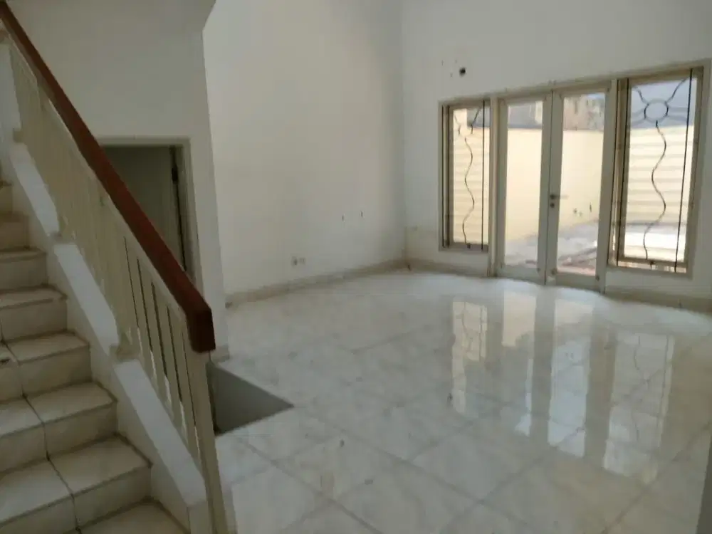 Jual Nego Rumah Pasadena Deltamas Siap Huni Asri Nyaman Minim Renovasi Luas Besar