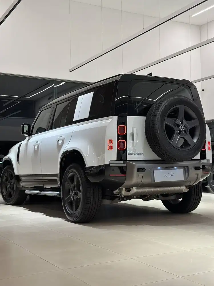 LAND ROVER-DEFENDER-2.0L SE 110