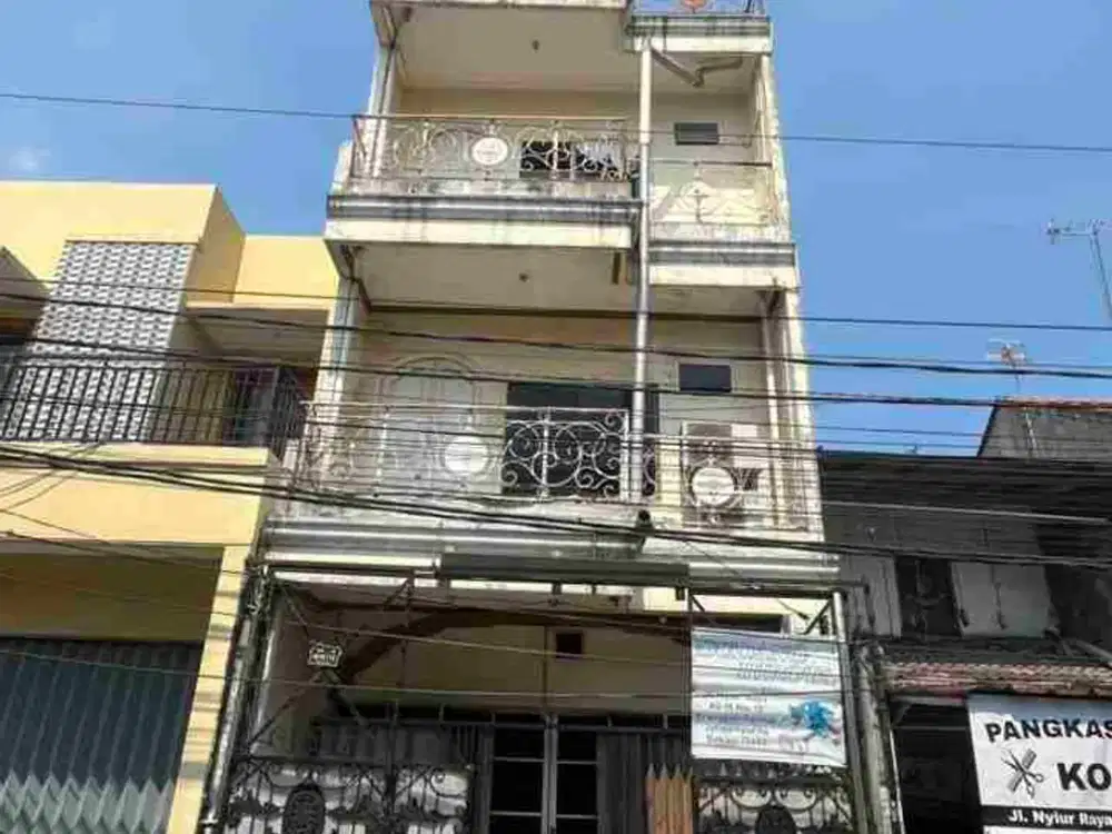 DiJual Ruko Kranggan Permai Di Jalan utama.