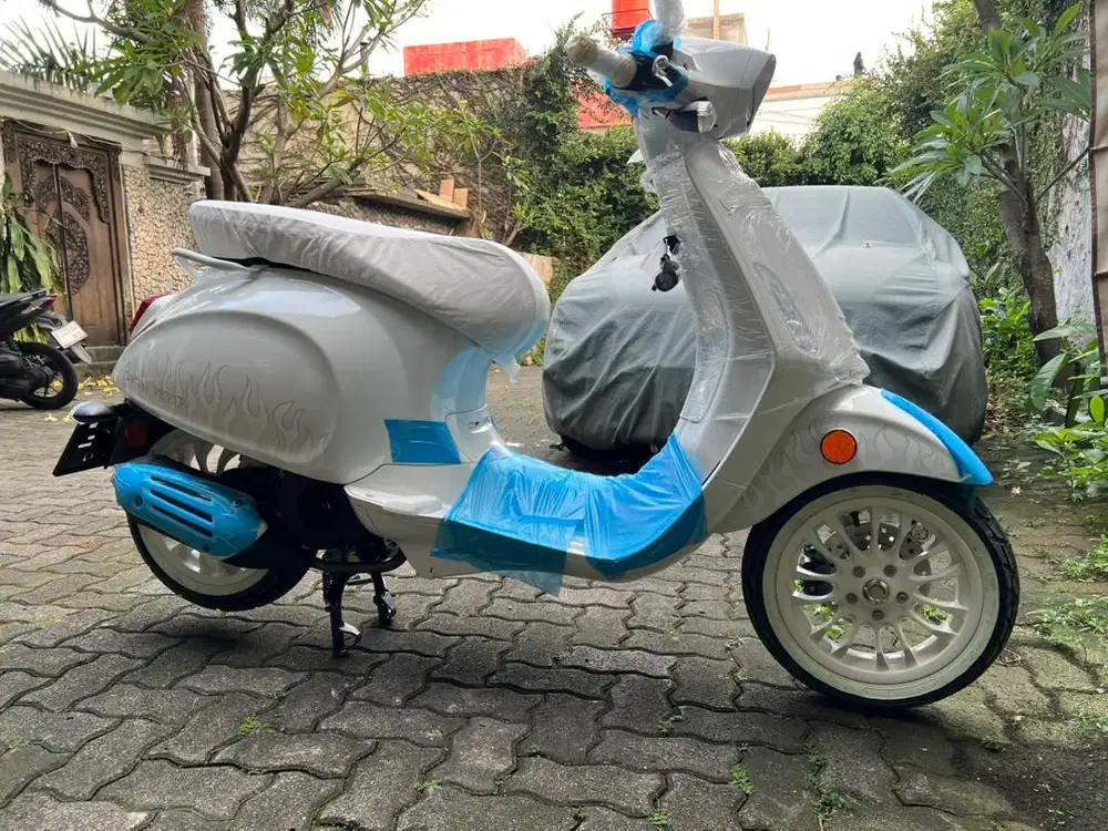 Vespa sprint 2022 Justin bieber cbu italy