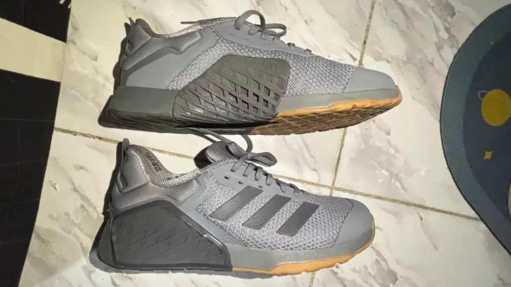 Adidas dropset 3 Abu