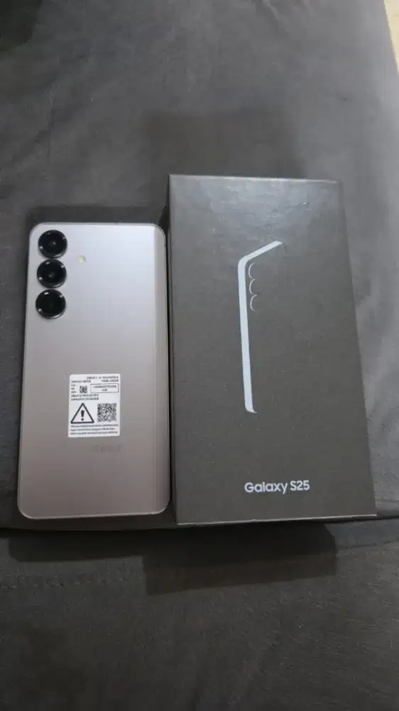 Samsung S25 12/256