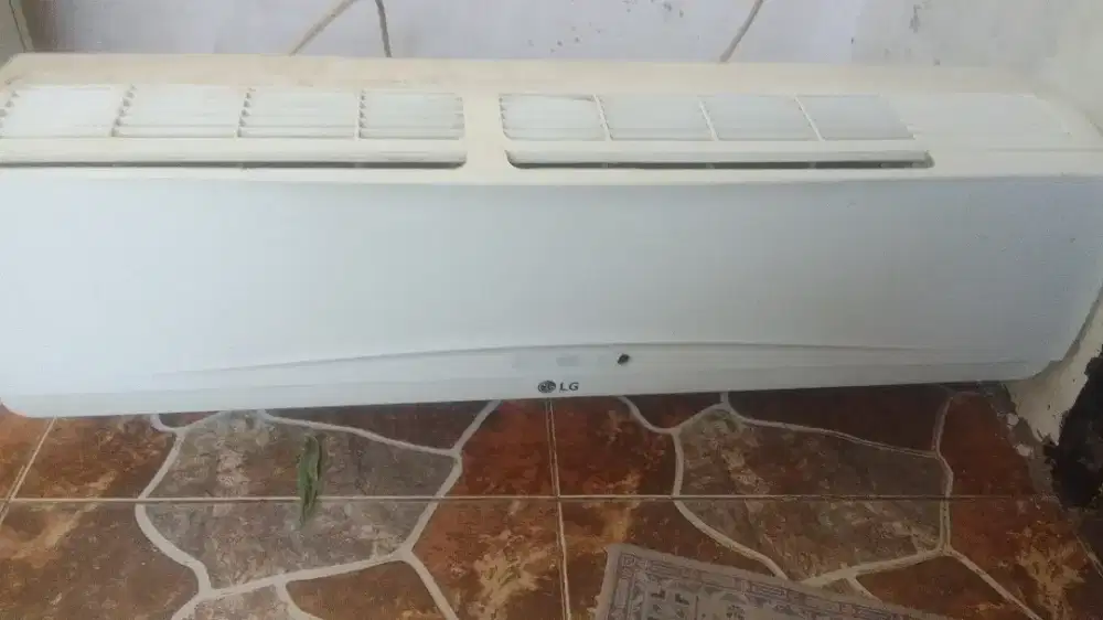 AC LG 1 PK bekas