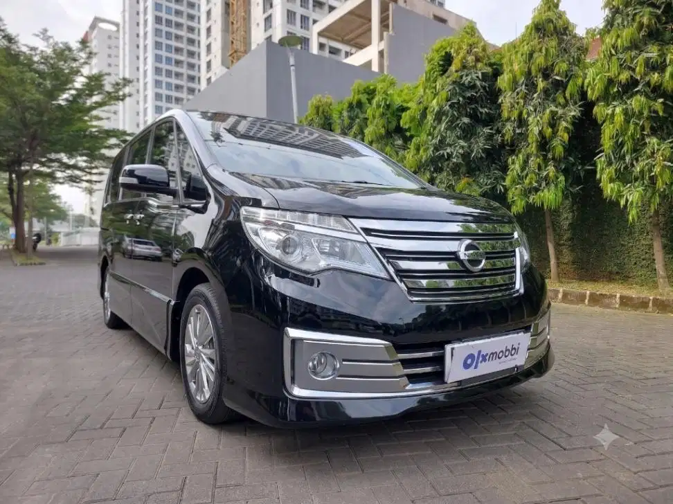 DP 5% Nissan Serena 2.0 Highway Star Panoramic AT 2016 CWVCB