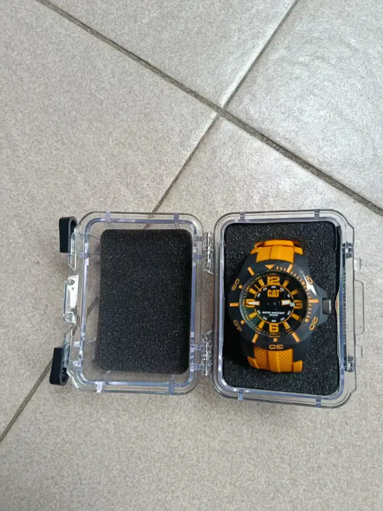 Dijual Jam Tangan Caterpillar