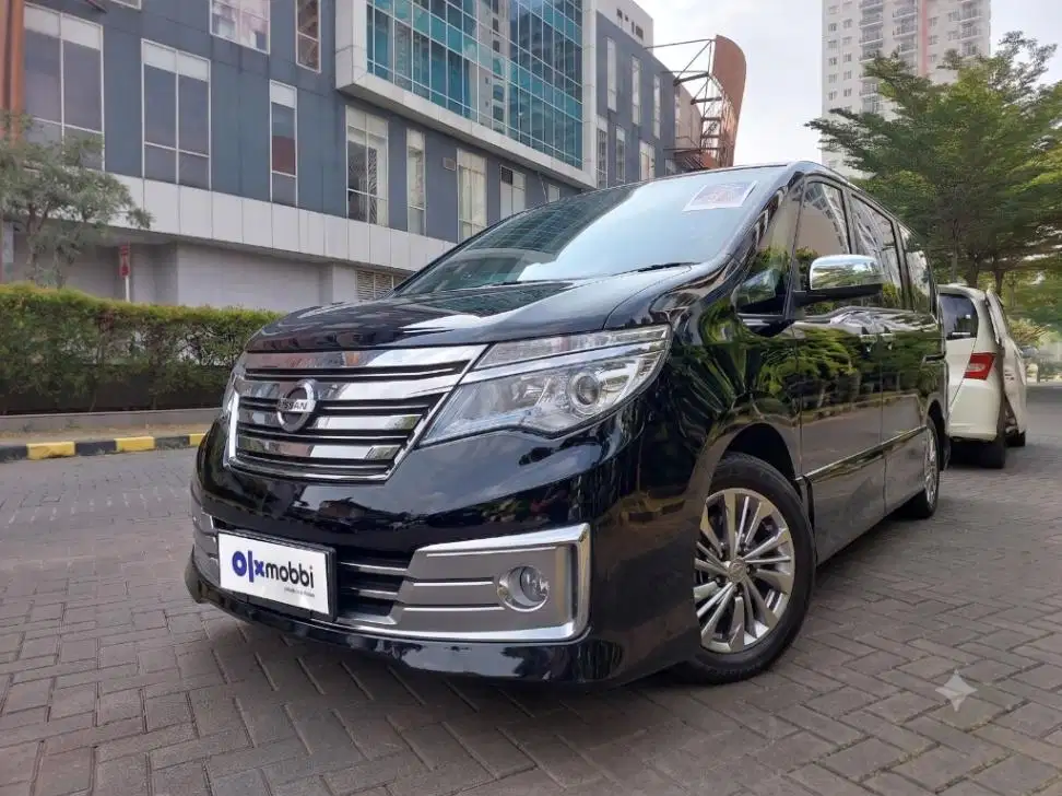 DP 5% Nissan Serena 2.0 Highway Star Panoramic AT 2016 CWVCB