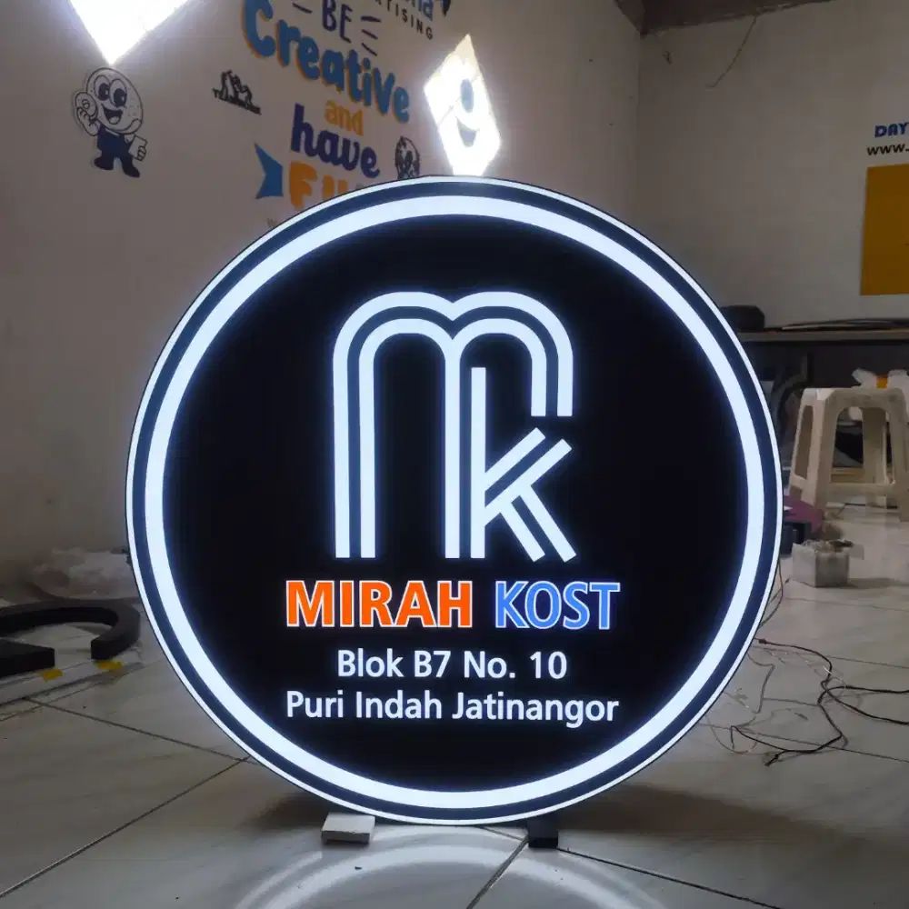 Papan nama kantor indor atau outdor
