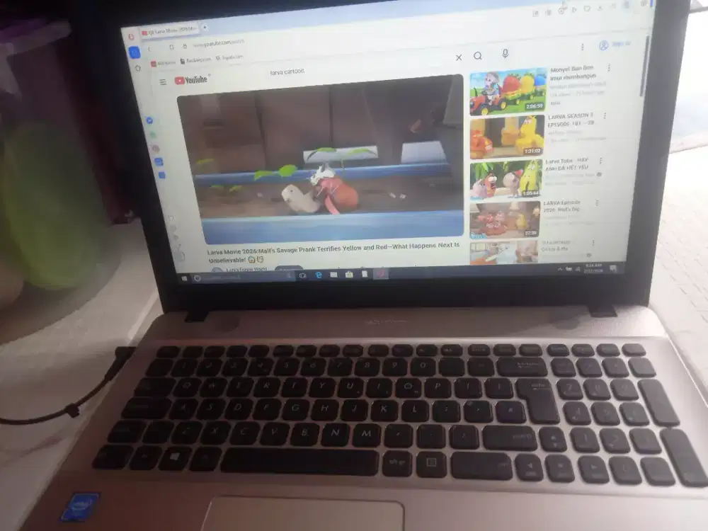 Laptop Asus vivobook max