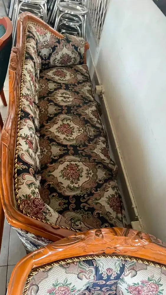 Jual Sofa Jadul (1 Set) (1 set) - Rp2.500.000 nego